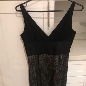 Silk lace V-neck dress